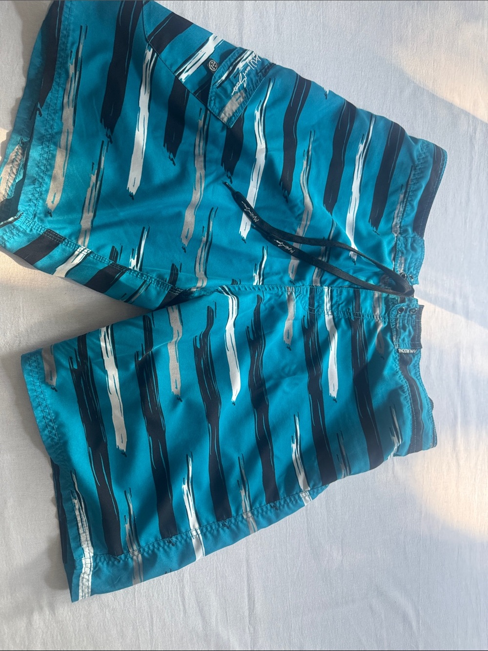 Modern Era Maui & Sons Board Teal Shorts 9” inseam